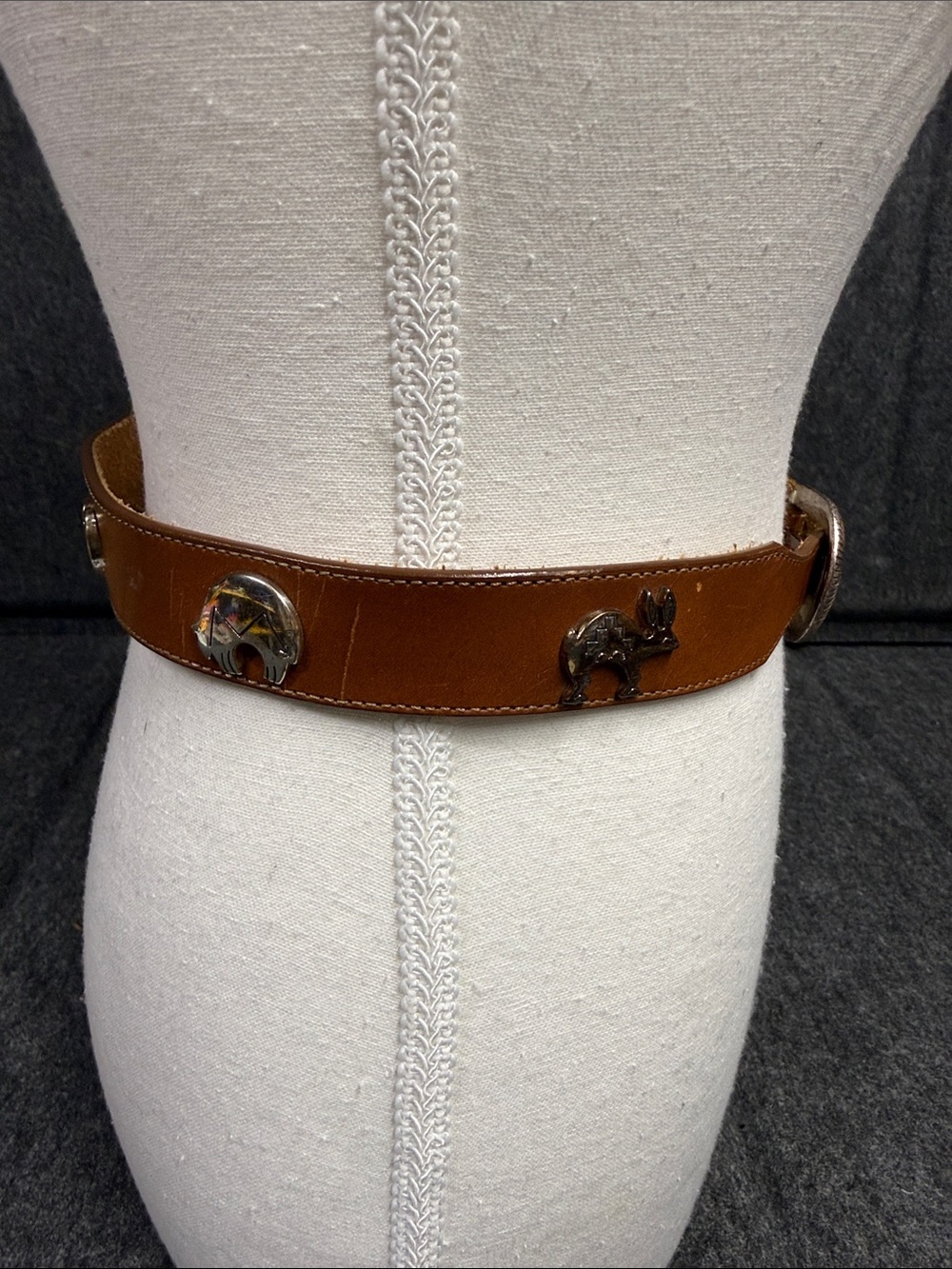 Silver Creek Women's Brown Leather Waist Belt with Silver Decorative Accents - Picture 3 of 15